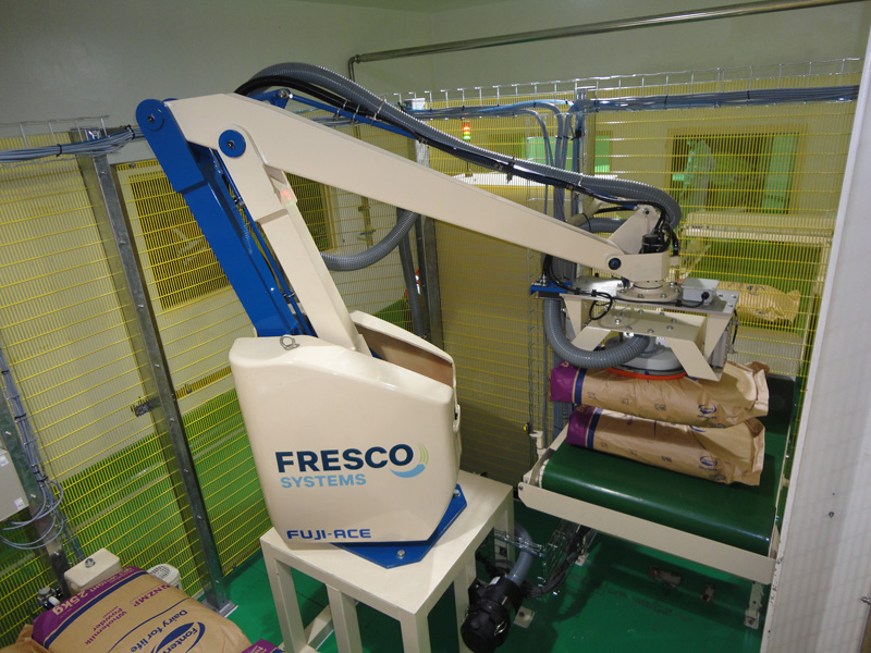 fresco_systrems_robotic_de-palletising