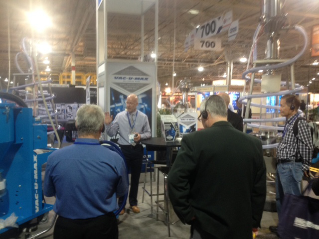 vac-u-max_at_toronto_powder_show_2