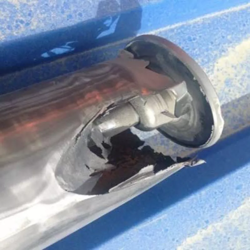 Fig. 3: Worn through roller shell.
