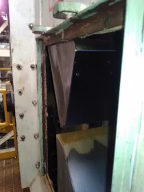 Steelbucket rubbing against the elevator casing
