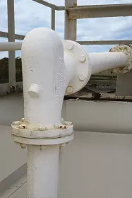 The Smart Elbow® deflection elbow installed in ready-mix plants prevents abrasive materials from impacting the elbow wall, eliminating worn elbows, related downtime and recurring maintenance costs.
