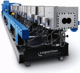 ZSK twin screw extruders from Coperion ensure especially energy-efficient, continuous reactor loading in chemical plastics recycling. (Photo: Coperion, Stuttgart Germany)

