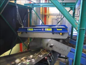 Bunting Permanent Overband Magnet in a recycling operation (Pictures: ©The Bunting Magnetics Co.)
